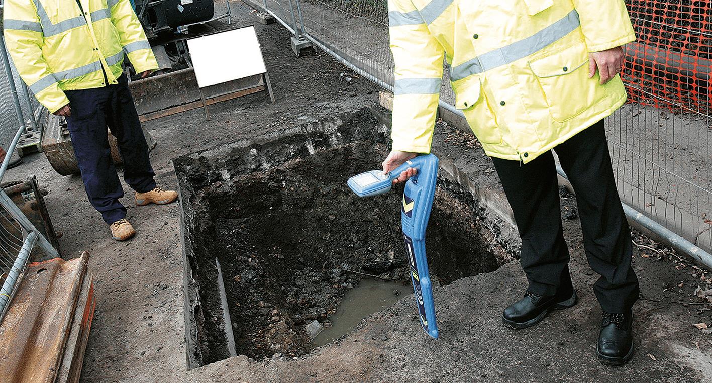 HSG47 - Unit 2 Familiarisation and Practical Use of SPX RD Series Locators - City & Guilds (Cable & Underground Avoidance)